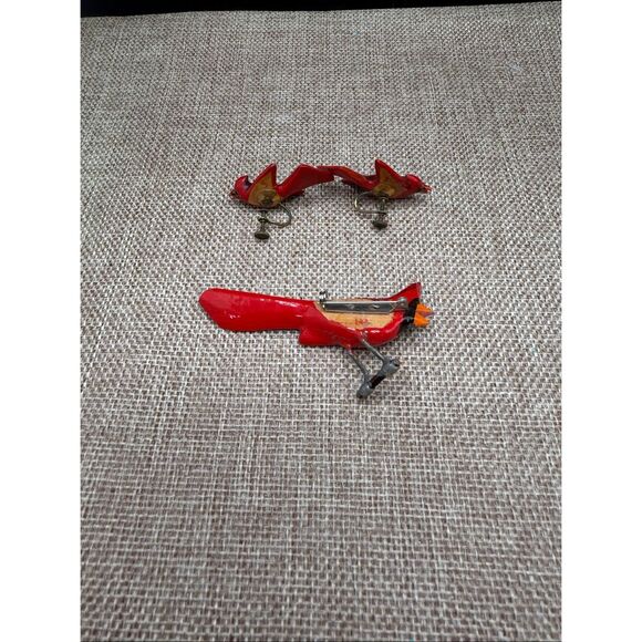 Vintage Hand-Painted Wooden Cardinal Pin & Screwback Earrings Set - Picture 2 of 12